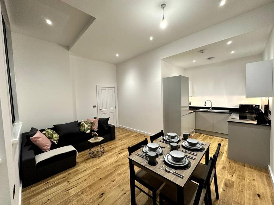Spacious And Elegant Apartment Birmingham Ngoại thất bức ảnh