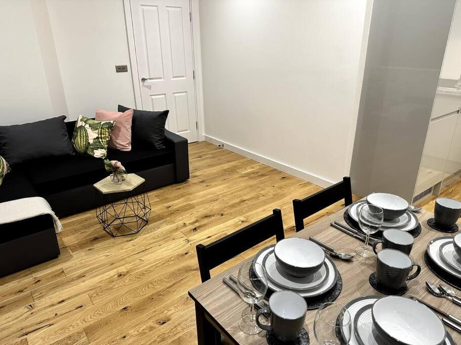 Spacious And Elegant Apartment Birmingham Ngoại thất bức ảnh